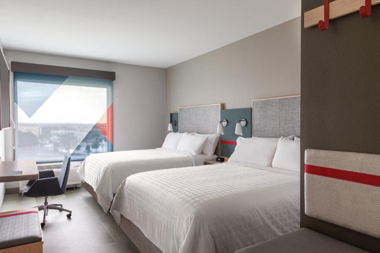Avid Hotel Traverse City By Ihg Ngoại thất bức ảnh